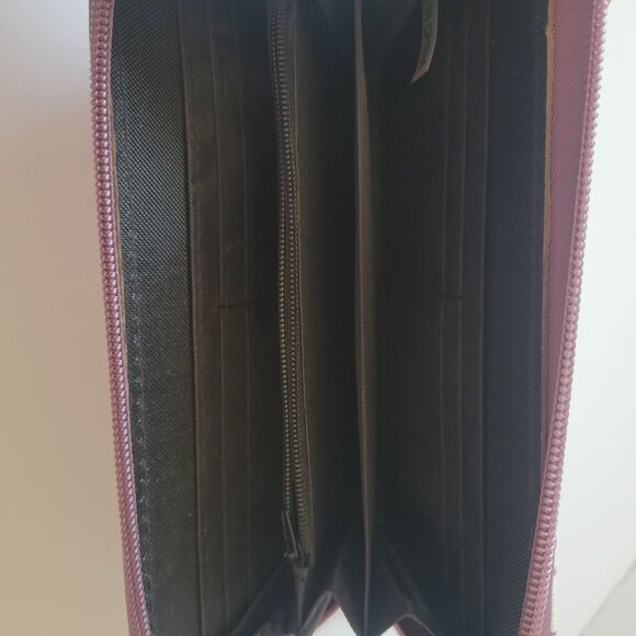 Floral Patterned Zip-Around Wallet With Purple & White Design - Picture 3 of 5